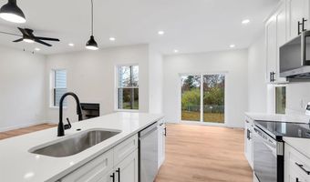 453 Rosedale Ter, Ballwin, MO 63021