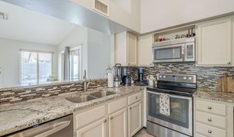 751 W SARAGOSA St, Chandler, AZ 85225