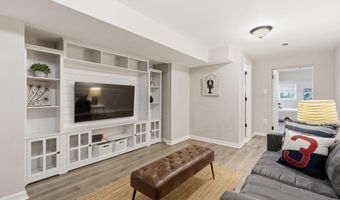 1848 CARRIAGE Dr, Annapolis, MD 21401