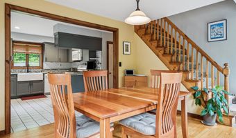 530 West Rd, Barnard, VT 05031