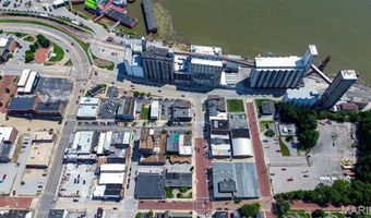 215 W 3rd St, Alton, IL 62002