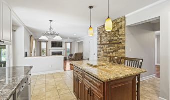 6 Huckleberry Ln, New Egypt, NJ 08533