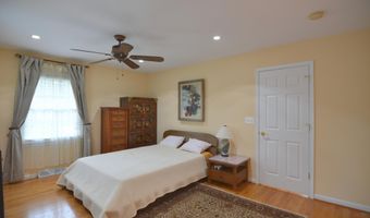 3720 KING ARTHUR Rd, Annandale, VA 22003