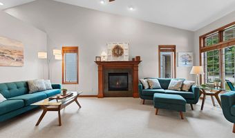 4732 N PROVIDENCE Ave 301, Appleton, WI 54913