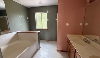 643 Kingsbury Ct, Algonquin, IL 60102