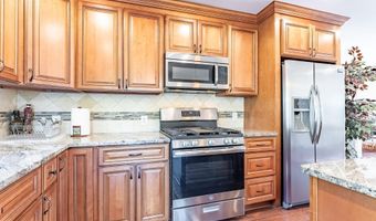 6712 HARRISON Ln, Alexandria, VA 22306