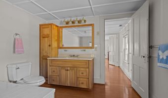 664 Seashore Dr, Atlantic, NC 28511