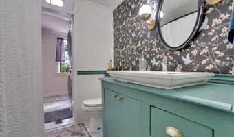 992 Pequawket Trl, Baldwin, ME 04091