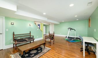 2135 Tuomy Rd, Ann Arbor, MI 48104