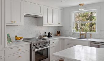 56 Carroll St, Falmouth, ME 04105