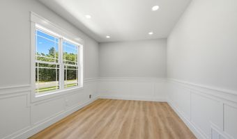 125 Pennsylvania Ave, Barnegat, NJ 08005