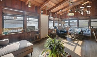 55512 FRONT St, Astor, FL 32102