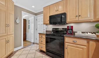 1351 Rusticview Dr, Ballwin, MO 63011