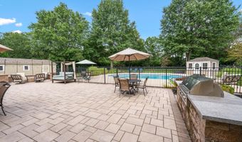 46 ICHABOD CRANE Ln, Belle Mead, NJ 08502