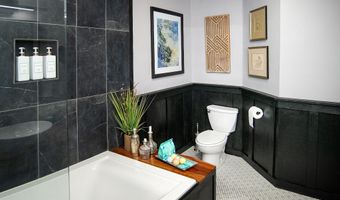 75 E Woodland Ave 75, Absecon, NJ 08201