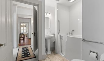 999 High St, Bath, ME 04530
