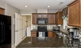 43 Sunny Meadows Blvd, Arden, NC 28704