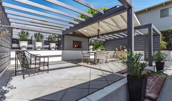 221 Highland Dr, Aptos, CA 95003