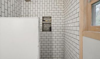 33 Valley View Rd, Berlin, VT 05679