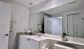 2775 NE 187th St 322, Aventura, FL 33180