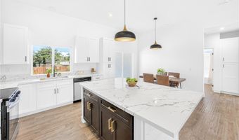 18620 SYMERON Rd, Apple Valley, CA 92307