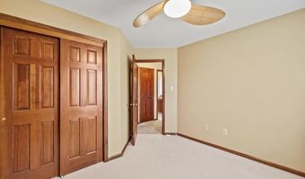 421 SIOUX Dr, Cheyenne, WY 82009