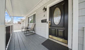 2 Lee Ave, Albertson, NY 11507