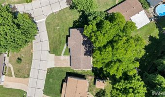 1251 Hawksbury Dr, Arnold, MO 63010