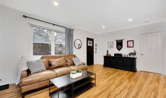 11 Anita Pl, Amityville, NY 11701