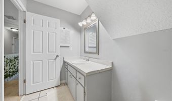 44131 PARKWAY Ln, Altoona, FL 32702