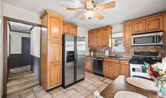 399 Hudson Blvd, Avenel, NJ 07001