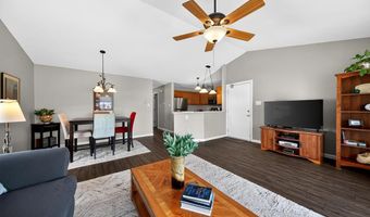 1327 Holgate Dr C, Ballwin, MO 63021