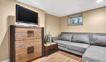 85 Avenel St, Avenel, NJ 07001