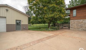 364 E 1600 Rd, Baldwin City, KS 66006