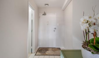 1200 N NASH St 232, Arlington, VA 22209