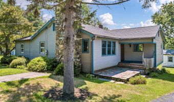 7 Roberts Cove Rd, Alton, NH 03809