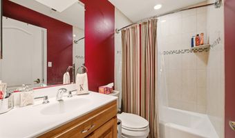 5803 MADAKET Rd, Bethesda, MD 20816