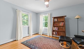 240 S Cove Rd, Burlington, VT 05401