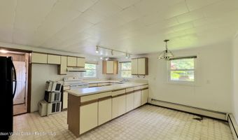 13 Birk St, Acra, NY 12405