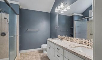 618 E 1714 Rd, Baldwin City, KS 66006