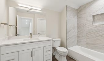 2150 N STAFFORD St, Arlington, VA 22207