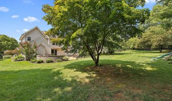 28 CLARK Rdg, Hockessin, DE 19707