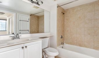 851 N GLEBE Rd N 601, Arlington, VA 22203