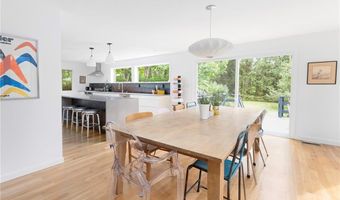 20 Dons Ln, Little Compton, RI 02837