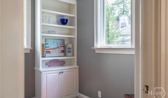 11 Turnbull Ln, Savannah, GA 31410