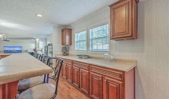 208 Catfish Landing Cir, Bonneau, SC 29431