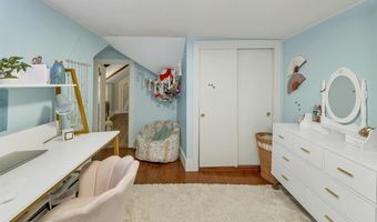 64 N Amherst Rd, Bedford, NH 03110