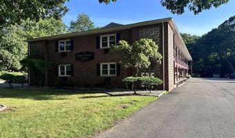 136 Liberty St, Clinton, CT 06413