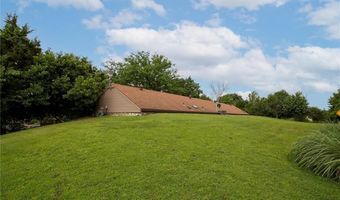 18345 Nottingham Ct, Basehor, KS 66007