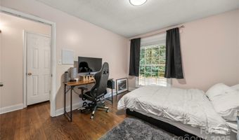 3130 Erskine Dr, Charlotte, NC 28205